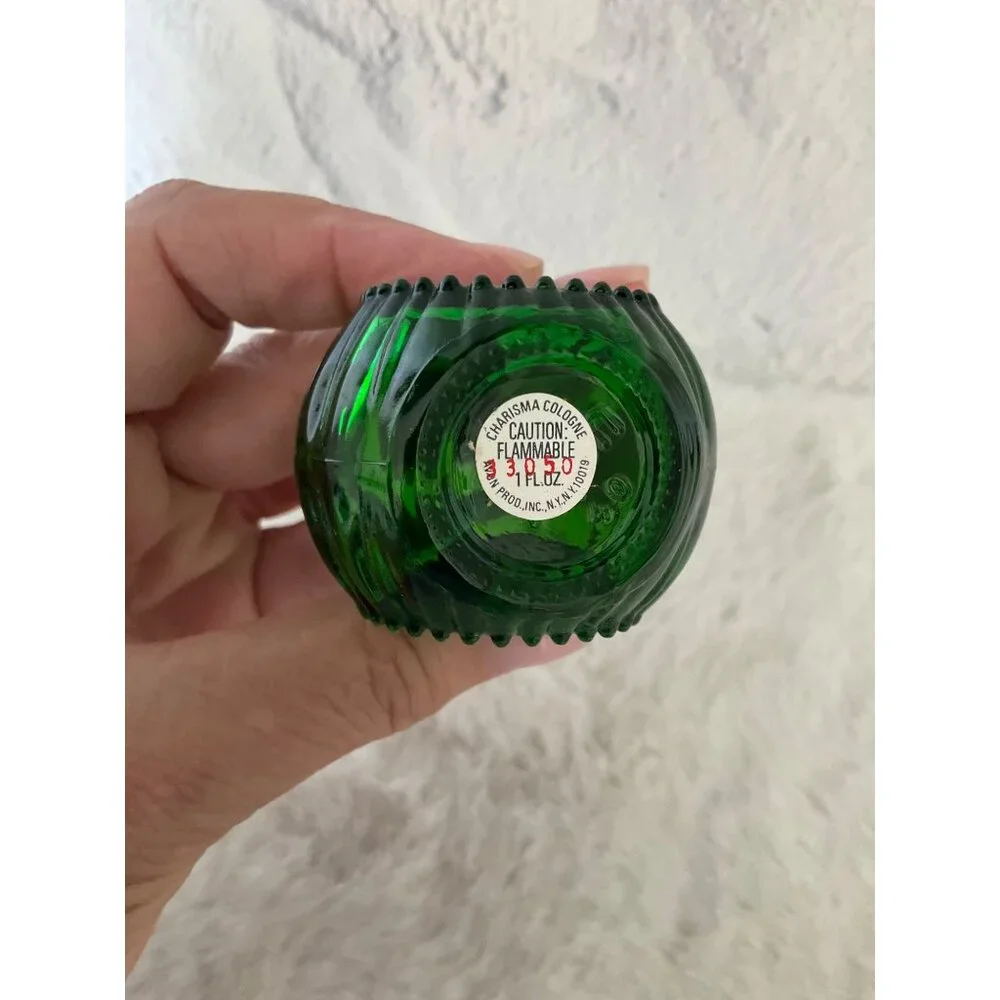 AVON Vintage Festive Facets Charisma Cologne FULL Holiday